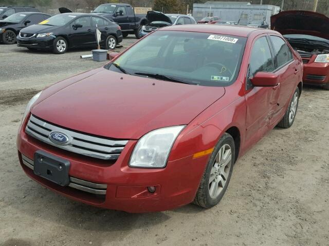 3FAHP07Z97R184566 - 2007 FORD FUSION SE RED photo 2