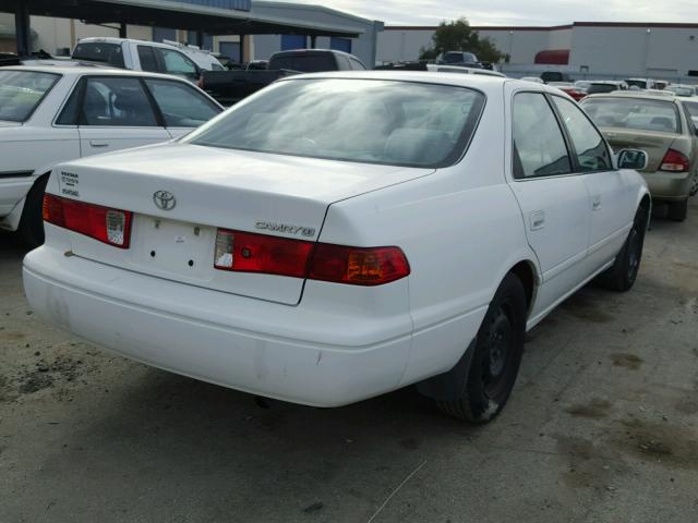 4T1BG22K61U800919 - 2001 TOYOTA CAMRY CE WHITE photo 4