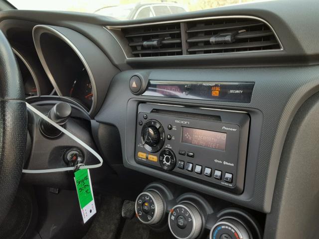 JTKJF5C73C3024202 - 2012 TOYOTA SCION TC 白色 照片 9