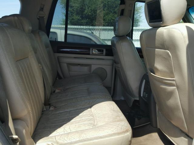 5LMFU27R34LJ18569 - 2004 LINCOLN NAVIGATOR Brązowy zdjęcie 6
