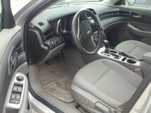 1G11B5SL6EF266770 - 2014 CHEVROLET MALIBU LS ვერცხლისფერი ფოტო 9