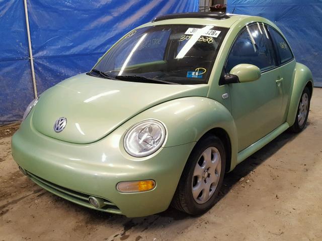 3VWCK21C12M453228 - 2002 VOLKSWAGEN NEW BEETLE 绿色 照片 2