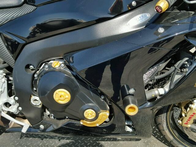 JS1GT78A9E2101216 - 2014 SUZUKI GSX-R1000 BLACK photo 7