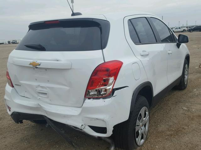 KL7CJKSB0HB237783 - 2017 CHEVROLET TRAX LS WHITE photo 4