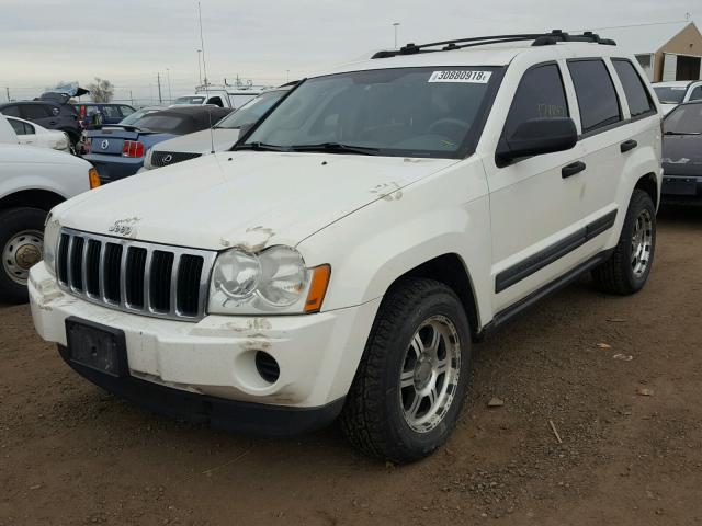 1J4GR48K36C213933 - 2006 JEEP GRAND CHER WHITE photo 2