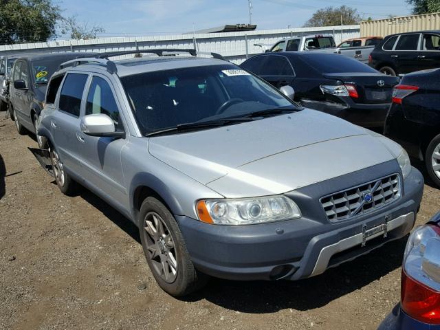 YV4SZ592X71271066 - 2007 VOLVO XC70 SILVER photo 1