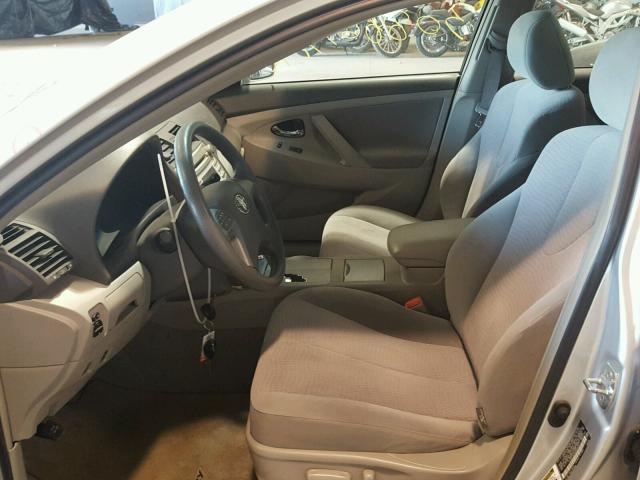 4T4BF3EK9AR020245 - 2010 TOYOTA CAMRY BASE SILVER photo 5
