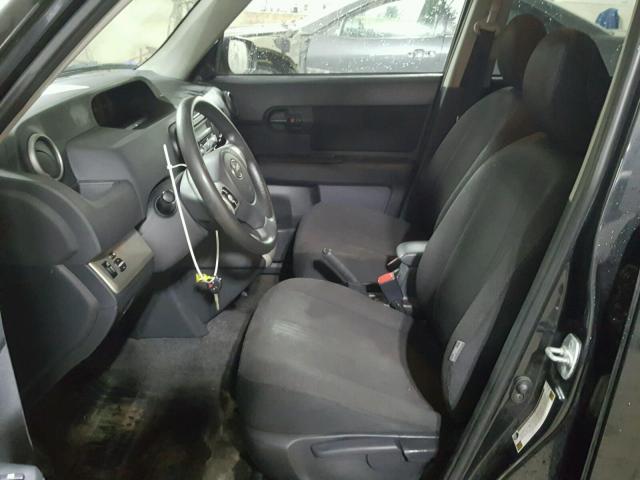 JTLKE50E181035286 - 2008 TOYOTA SCION XB BLACK photo 5