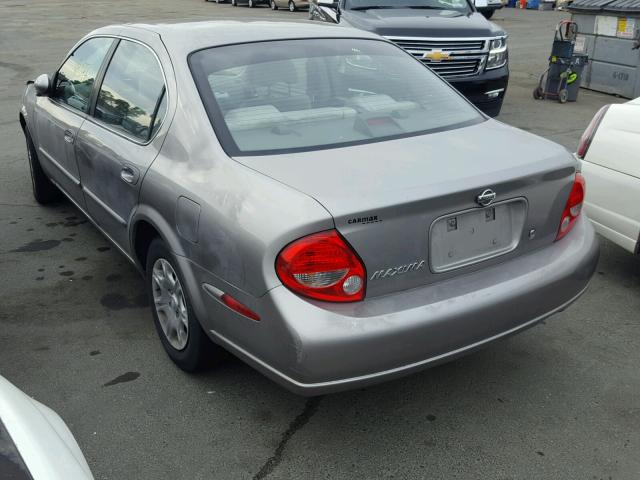 JN1CA31D8YT543140 - 2000 NISSAN MAXIMA GLE GRAY photo 3