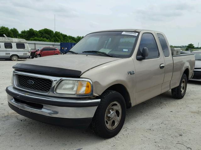 1FTDX1722VKB77137 - 1997 FORD F150 TAN photo 2