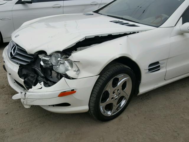 WDBSK75F35F102565 - 2005 MERCEDES-BENZ SL 500 WHITE photo 9