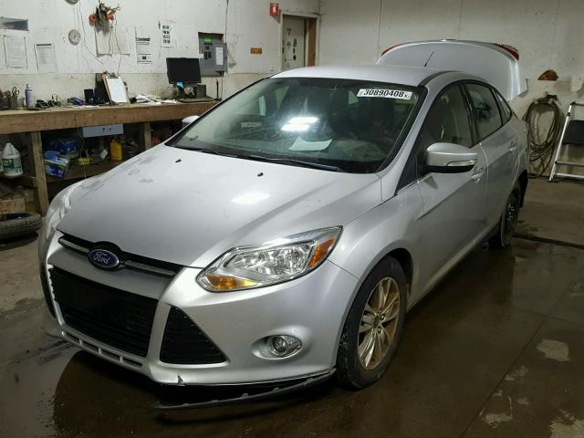 1FAHP3H29CL210742 - 2012 FORD FOCUS SEL SILVER photo 2