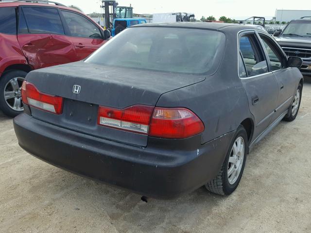 JHMCG56702C010814 - 2002 HONDA ACCORD SE BLACK photo 4