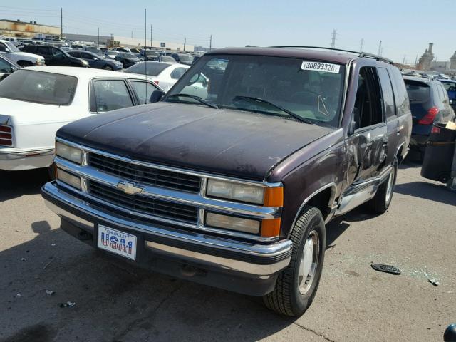 1GNEK13R6TJ425373 - 1996 CHEVROLET TAHOE K150 PURPLE photo 2