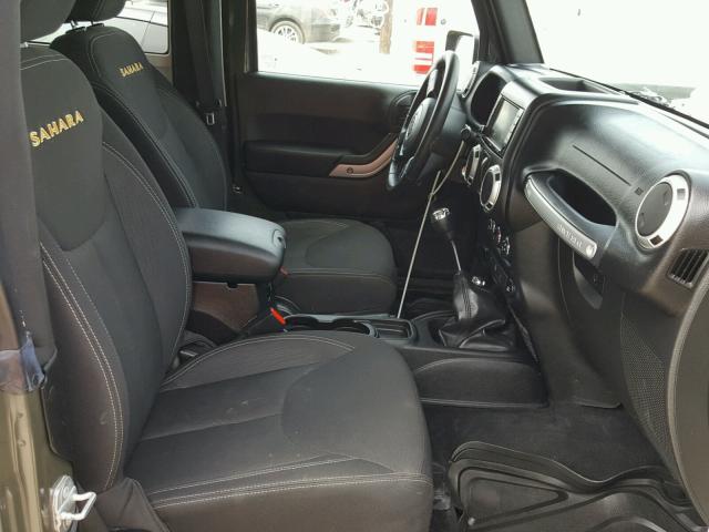 1C4AJWBG8FL768962 - 2015 JEEP WRANGLER S 绿色 照片 5