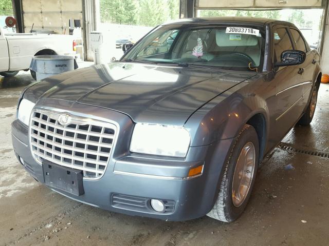 2C3KA53GX6H171861 - 2006 CHRYSLER 300 TOURIN BLUE photo 2