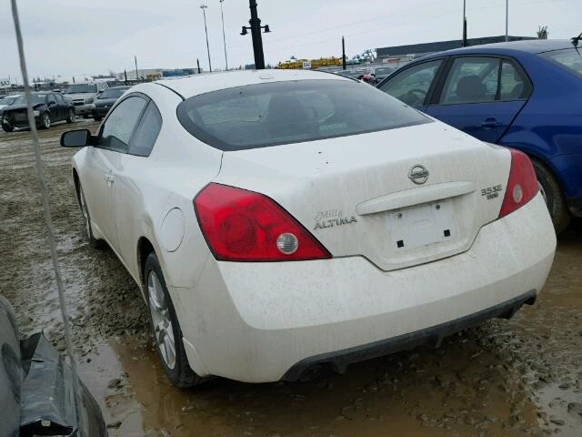 1N4BL24E48C276697 - 2008 NISSAN ALTIMA 3.5 WHITE photo 3