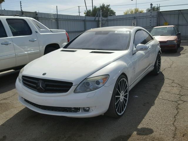 WDDEJ71X38A010539 - 2008 MERCEDES-BENZ CL 550 WHITE photo 2