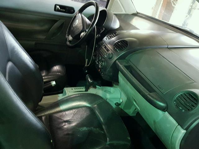 3VWCA21C4YM484887 - 2000 VOLKSWAGEN NEW BEETLE 蓝色 照片 5