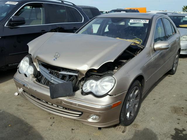 WDBRF64JX5F587015 - 2005 MERCEDES-BENZ C 320 GOLD photo 2