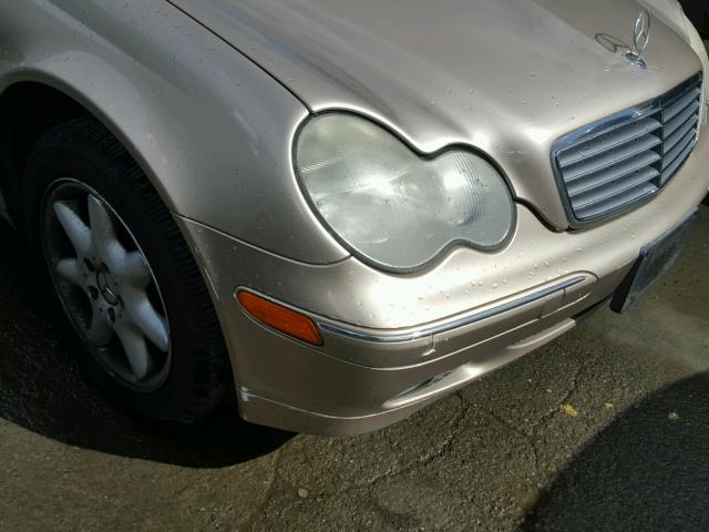 WDBRF64J72F186632 - 2002 MERCEDES-BENZ C 320 CREAM photo 9