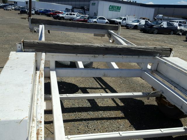 1UYVS25333U055801 - 2003 UTILITY TRAILER WHITE photo 6