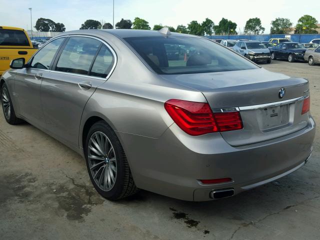 WBAKB8C52BC851949 - 2011 BMW 750LI SILVER photo 3