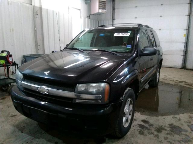 1GNDT13S842399124 - 2004 CHEVROLET TRAILBLAZE BLACK photo 2