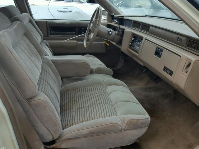 1G6CD5153J4335694 - 1988 CADILLAC DEVILLE WHITE photo 5