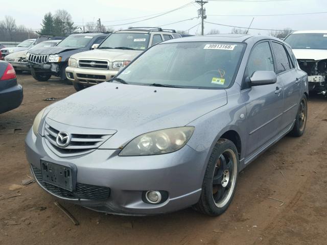 JM1BK343641111838 - 2004 MAZDA 3 HATCHBAC GRAY photo 2