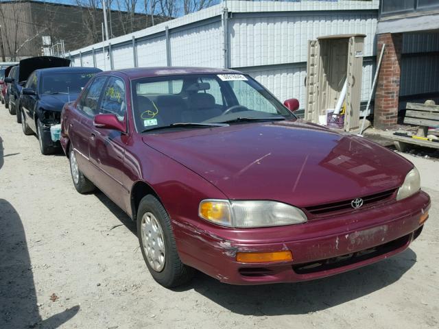 4T1BG12K5TU786282 - 1996 TOYOTA CAMRY DX RED photo 1