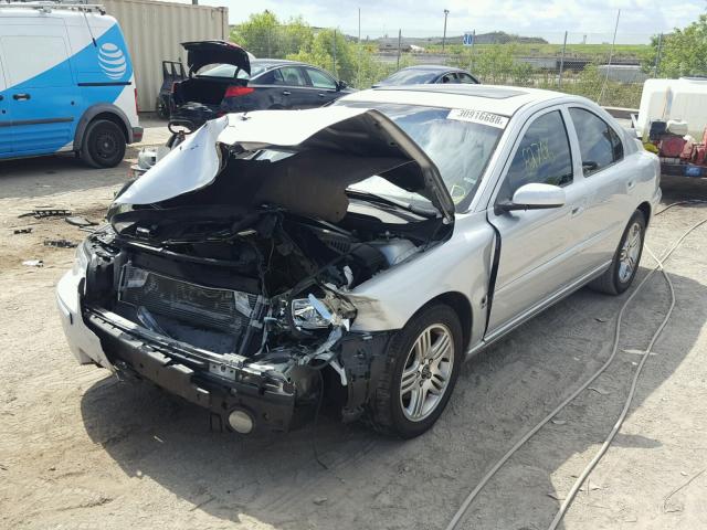 YV1RS592852463173 - 2005 VOLVO S60 2.5T SILVER photo 2