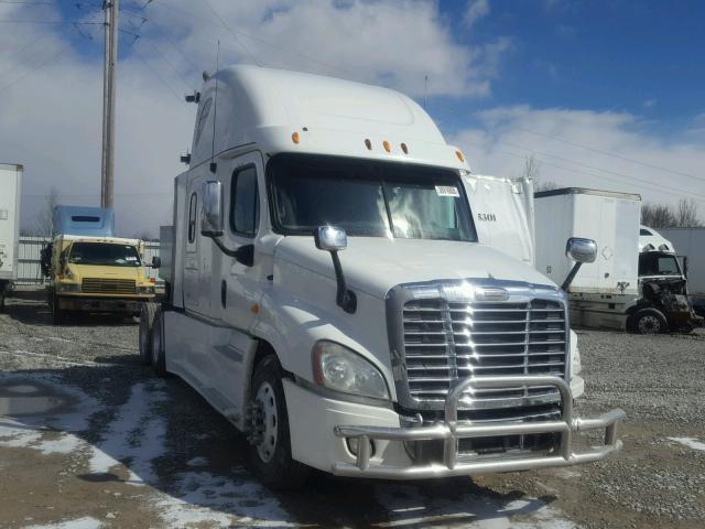 1FUJGLDR0DSBR2858 - 2013 FREIGHTLINER CASCADIA 1 WHITE photo 1