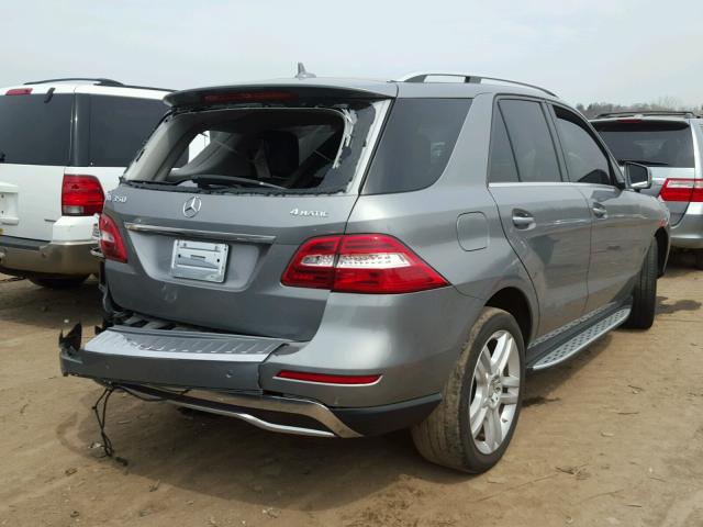 4JGDA5HBXFA534624 - 2015 MERCEDES-BENZ ML 350 4MA GRAY photo 4