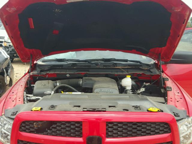 1C6RR7KG2GS315789 - 2016 RAM 1500 ST RED photo 7