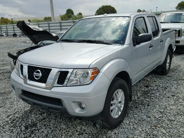 1N6DD0ER6HN724753 - 2017 NISSAN FRONTIER S SILVER photo 2