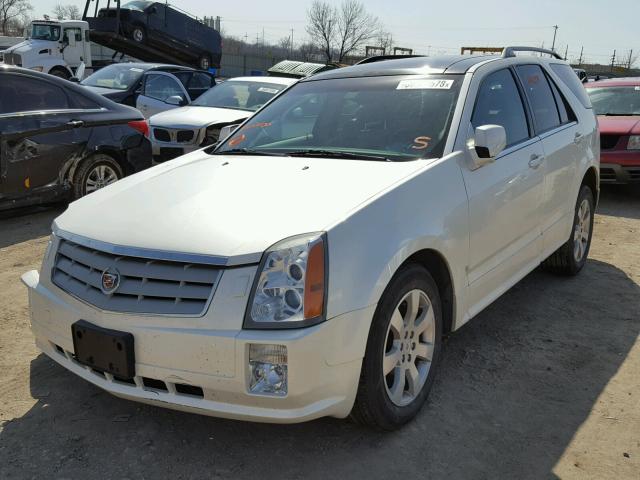 1GYEE637X80145930 - 2008 CADILLAC SRX WHITE photo 2