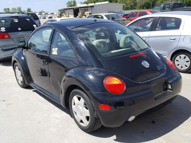 3VWCC21C0XM432066 - 1999 VOLKSWAGEN NEW BEETLE შავი ფოტო 3