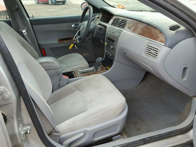 2G4WC582X61137086 - 2006 BUICK LACROSSE C SILVER photo 5