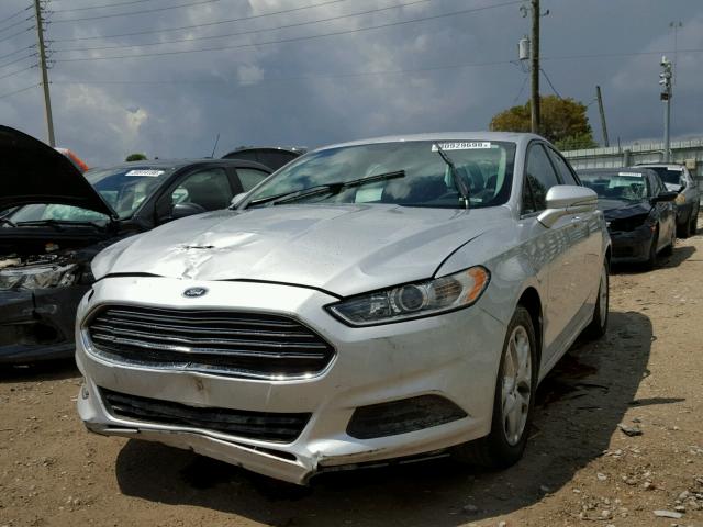 3FA6P0H73GR306679 - 2016 FORD FUSION SE SILVER photo 2