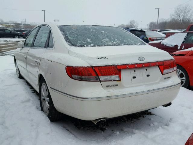 KMHFC46F17A140983 - 2007 HYUNDAI AZERA SE WHITE photo 3