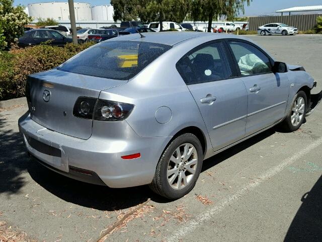 JM1BK12G581863630 - 2008 MAZDA 3 I SILVER photo 4