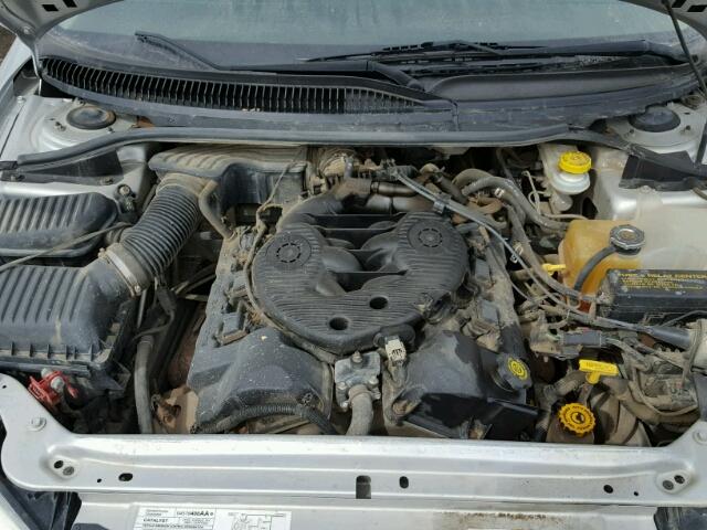 2C3HH46R54H671260 - 2004 CHRYSLER INTREPID S 银色 照片 7