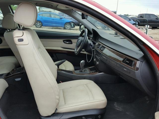 WBAKE3C55BE441726 - 2011 BMW 328 I RED photo 5