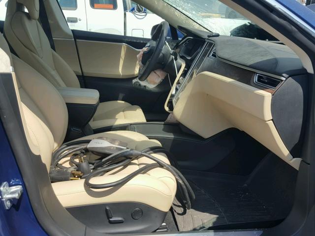 5YJSA1E20HF193110 - 2017 TESLA MODEL S BLUE photo 5