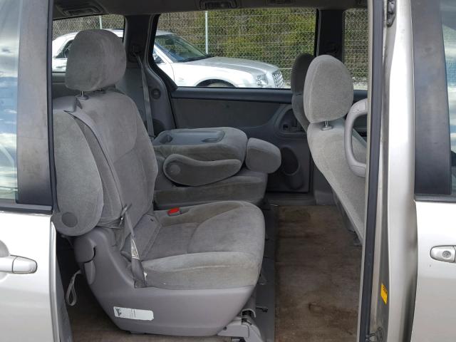 5TDZA23C05S313267 - 2005 TOYOTA SIENNA CE SILVER photo 6