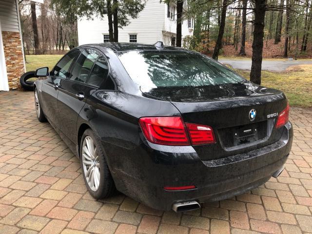 WBAFR9C58BC599661 - 2011 BMW 550 I BLACK photo 3