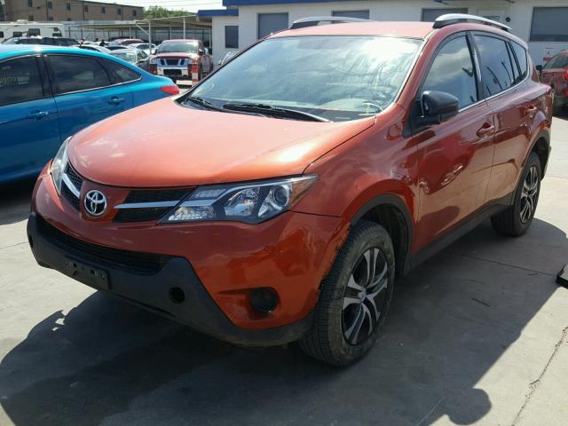 JTMZFREVXFD053384 - 2015 TOYOTA RAV4 LE ORANGE photo 2