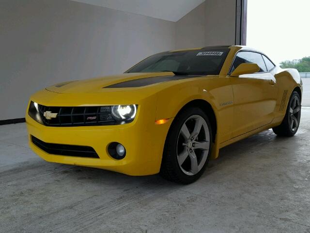 2G1FC1EV4A9196679 - 2010 CHEVROLET CAMARO LT YELLOW photo 2