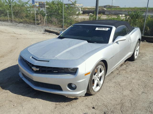 2G1FK3DJ1D9148932 - 2013 CHEVROLET CAMARO 2SS SILVER photo 2